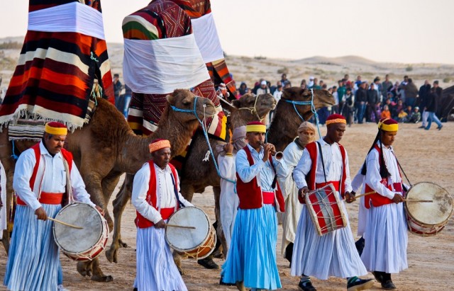 tunisian-marriage-camels-in-international-festival-of-the-sahara
